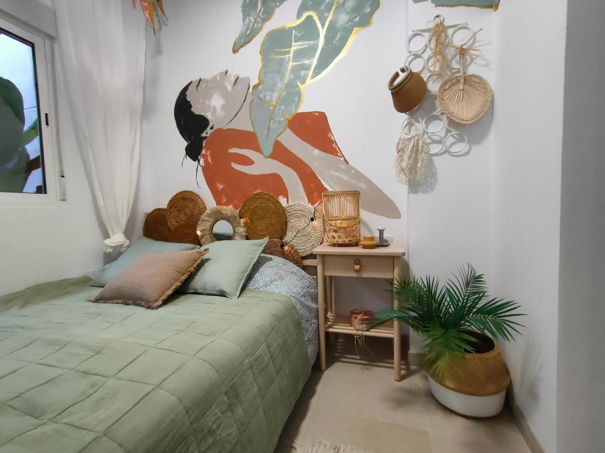 Hola Apartament Alicante Luaran gambar